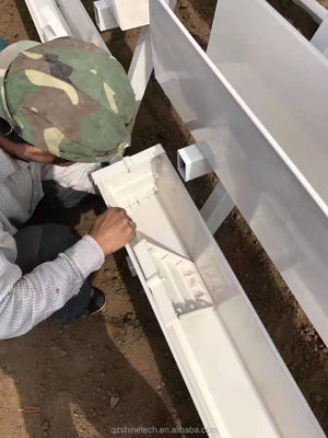 Condição Tubo de água de PVC-U para cultivo de calhas de morango em sistema hidropónico